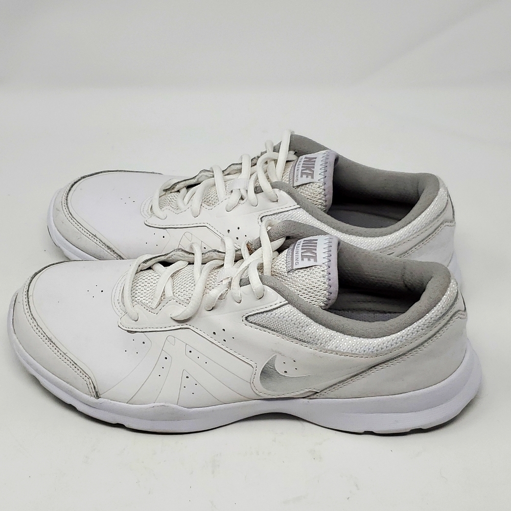 Nike White Silver Swoosh Sneakers Sz 9.5